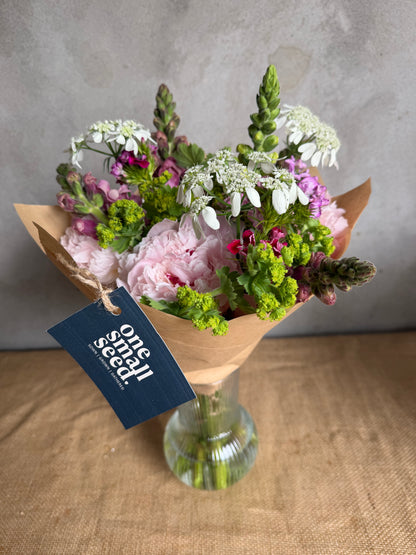THANK YOU TEACHER: Pre-order Seasonal Posy