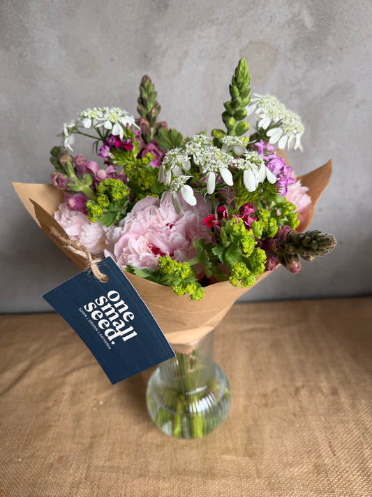 THANK YOU TEACHER: Pre-order Seasonal Posy
