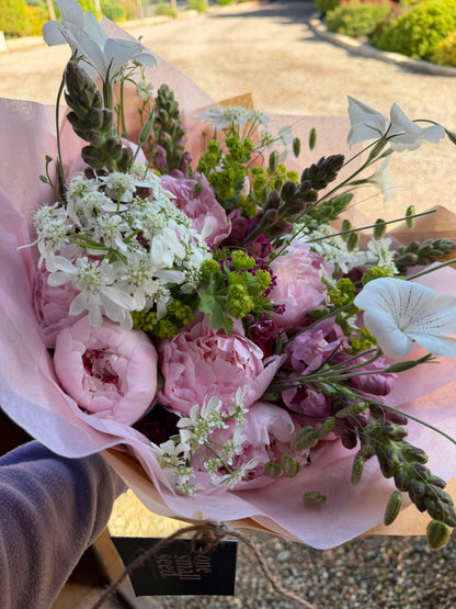 THANK YOU TEACHER: Pre-Order seasonal hand-tied bouquet